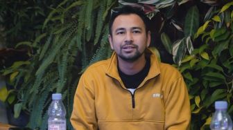 Ke Bandung, Raffi Ahmad Naik Pesawat Nyentrik Milik Susi Pudjiastuti