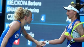 Petenis Ceko Krejcikova/Siniakova Rebut Emas Ganda Putri Olimpiade Tokyo