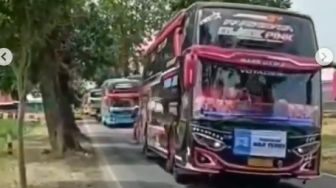 Viral Bus Oleng Penumpangnya Malah Girang, Netizen: Buat Orang Stress itu Gaya