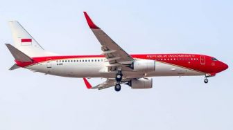 Pesawat Kepresidenan Disebut Ganti Warna Merah Putih, Alvin Lie Ungkap Biaya Fantastis