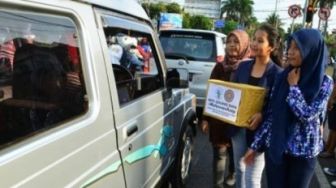 Warga Turun ke Jalan Minta Sumbangan, Wendi: Bukti PPKM Level 4 