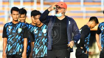 Iwan Setiawan Resmi Mundur, Persela Berburu Pelatih Baru