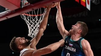 Menang Dramatis atas Slovenia, Prancis Jumpa AS di Final Basket Olimpiade Tokyo