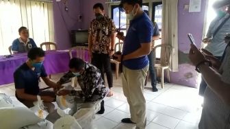 Bantuan Beras PPKM di Kabupaten Lebak Menggumpal dan Kuning