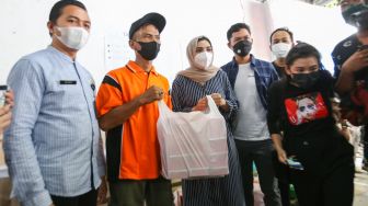 Ashanty Beri Bantuan untuk Korban Kebakaran Karet Tengsin