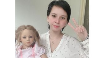 Viral, Selebgram Priscilia Wibowo Klaim Koleksi Ratusan Boneka Arwah