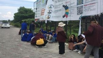 Mahasiswa Aksi Tolak PPKM Mulai Berkumpul, Aparat Perketat Penjagaan