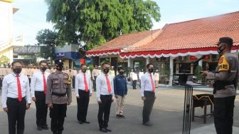 Kapolres Ciko Berikan Penghargaan kepada Kasat dan Jajaran Sat Nakoba