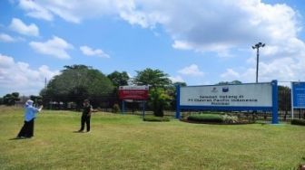 Kontrak Berakhir, Sejumlah Warga Swafoto di Area Chevron, Rumbai