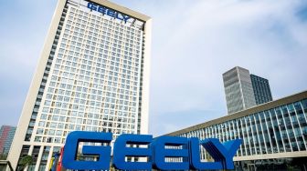 Geely Kembali Kirim Satelit Pemandu Mobil Nirawak ke Luar Angkasa