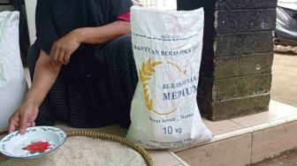 Ngeri! Begini Penampakan Beras PPKM di Tasikmalaya