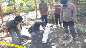 Geger Komponen Pesawat Latih T50 Jatuh di Pekarangan Rumah Warga Ngawi