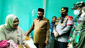Sempat Lumpuh, Mahasiswi Aceh Ngaku Terpaksa Divaksin Covid-19 untuk Urus KRS