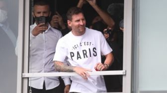 Lionel Messi Tiba di Paris Resmi Jadi Pemain PSG, Nomor Punggung Lionel Messi Berubah