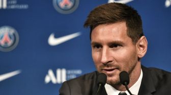Lionel Messi Resmi Jadi Pemain PSG dan 4 Berita Bola Terkini