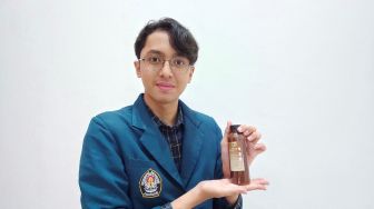 Mahasiswa KKN UNDIP Gelar Sosialisasi Pembuatan Bakteri Fotosintesis