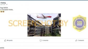 CEK FAKTA: Foto Pesawat Kepresidenan Melintas di Atas Proyek Hambalang, Benarkah?