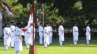 Upacara Detik-detik Proklamasi, Tim Indonesia Tangguh Kibarkan Sang Merah Putih Hari Ini
