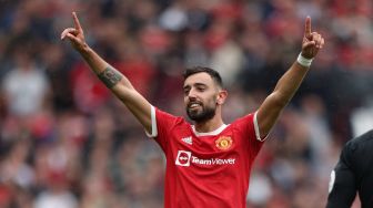 Bruno Fernandes Hatrick, MU Menang Besar di Laga Pembuka Liga Primer Inggris