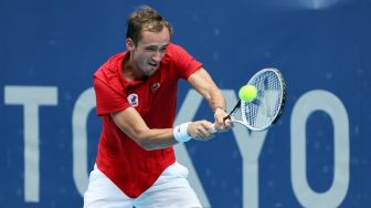 US Open 2021: Lewati Evans, Medvedev ke Perempat Final