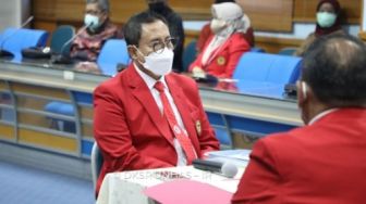 Prof Abdul Kadir dan Prof Farida Patittingi Daftar Bakal Calon Rektor Unhas 2022-2026