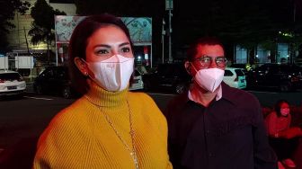 Viral Video Diduga Nikita Mirzani Terlibat Keributan: Lepasin-lepasin!