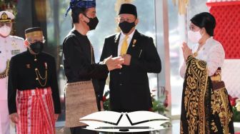 Mewah, Puan Maharani Kenakan Baju Adat Payas Agung di Sidang MPR
