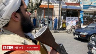 Ibu Kota Kabul Usai Dikuasai Taliban: Lengang, Perempuan Masih Ada di Luar
