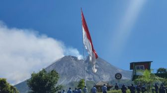 Diwarnai Erupsi, Upacara HUT RI di Lereng Merapi Tetap Berlangsung Khidmat