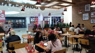 PPKM Level 4 Diperpanjang, Masyarakat Diperbolehkan Makan di Mall, Asal…