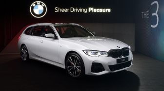 Pesona BMW 320i Touring M Sport dan BMW 330i M Sport yang Hari Ini Meluncur di Indonesia