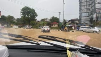 Diguyur Hujan dari Subuh, 6 Wilayah di Balikpapan Terendam Banjir Hingga Pinggang Orang Dewasa