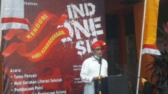 Penggiat Literasi Sulsel Gelar Kenduri Puisi Kemerdekaan di SMP Negeri 33 Makassar