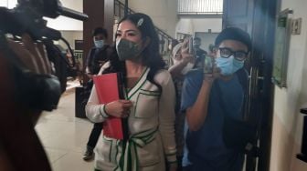 Jalani Sidang Kasus KDRT Mantan Suami, Nindy Ayunda Ajukan Saksi