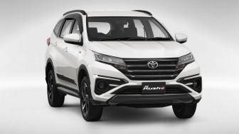 Daftar Lima Mobil Terlaris Sepanjang November, Toyota Sapu Bersih