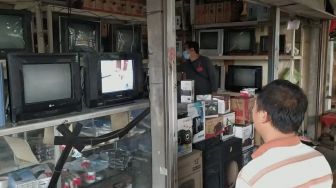 Harga Anjlog, TV Analog di Kota Semarang Hanya Dijual Rp 200 Ribu