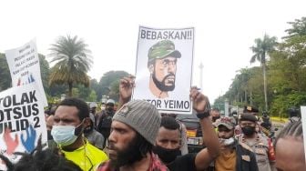 Ormas Tandingan Muncul saat Mahasiswa Papua Demo di Jakarta, Teriak Kata-kata Rasis