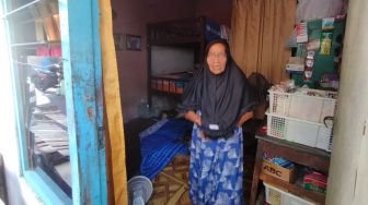 Kisah Nenek Sumirah, Sebatang Kara Warga Surabaya Belum Tersentuh Bantuan Pemerintah