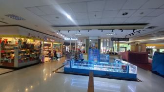 Mall Diserbu Usai Diizinkan Gibran Buka, Karyawan: Nuwun Mas, Akhirnya Kerja Lagi