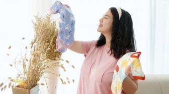 10 OOTD Bumil Felicya Angelista, Memikat dalam Kebaya hingga Gaun Putih
