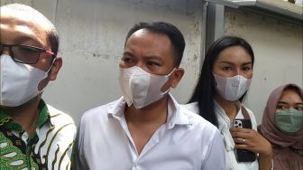 Ayah Vicky Prasetyo Meninggal, Kalina Oktarani Beri Ungkapan Menyentuh