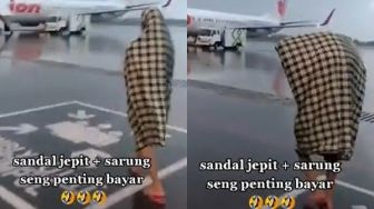 Viral Cowok Pakai Sarung dan Sandal Jepit Kejar Pesawat, yang Penting Bayar