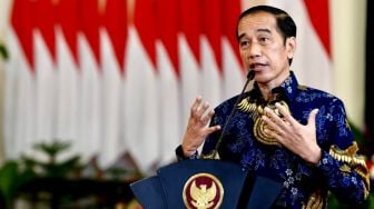 Heboh Data Vaksin Jokowi Bocor, Alvin Lie Beberkan 4 Hal: Ada Celah Permainan Orang Dalam