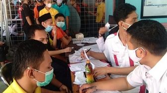 Ratusan Warga Binaan Rutan Kelas 1 Cirebon Divaksin Covid-19 Tahap Pertama