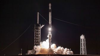 Peluncuran Kargo SpaceX Dragon ke Stasiun Luar Angkasa Tertunda