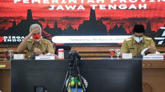 Ganjar Sebut Tren Kasus COVID-19 di Jateng Membaik: Tapi Jangan Lengah!