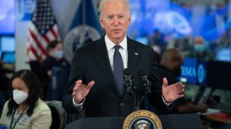 Joe Biden Sempat Difoto Pria Telanjang Bulat saat Perjalanan ke KTT COP26