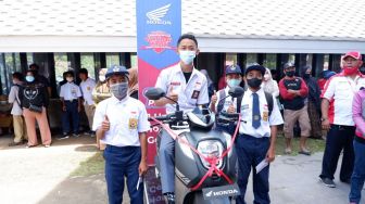 Pelajar di Gowa Ikut Vaksinasi Covid-19 Dapat Hadiah Motor dari Asmo Sulsel