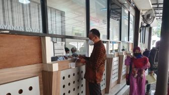 Dikawal Ajudan saat Menyamar Bikin e-KTP di Bogor, Dirjen Dukcapil Temukan Banyak Masalah