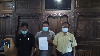 Tegaskan Penolakan Kenaikan Cukai, Petani Tembakau Kirim Surat ke Jokowi
